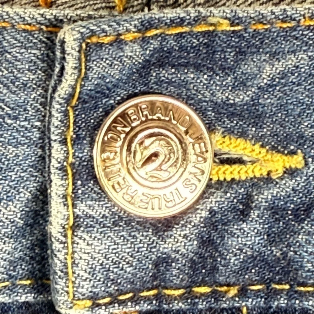 True Religion | Bobby Blue Straight Leg Jeans Slightly Distressed Style